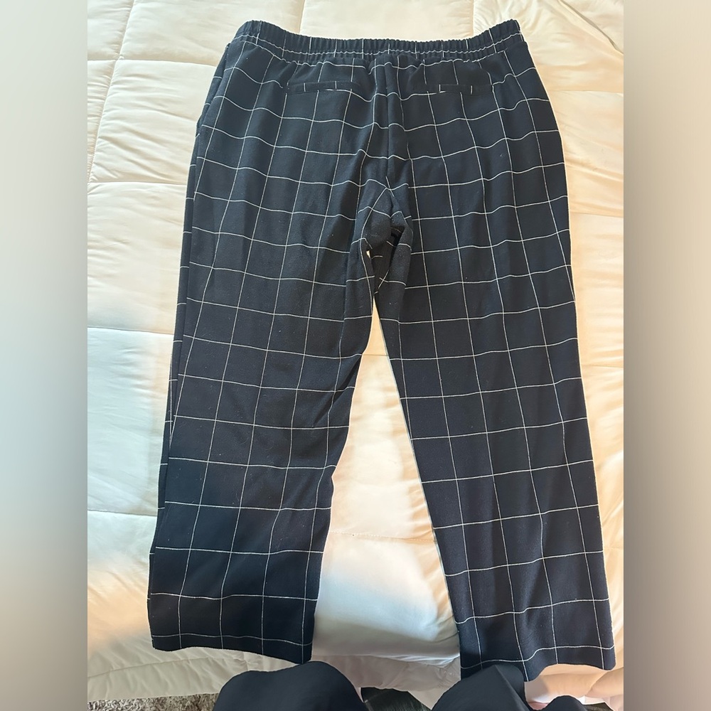 Target pull on pant